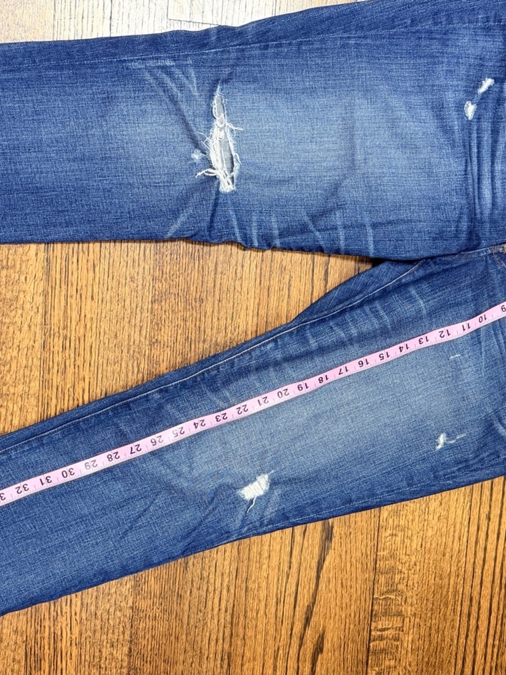 J.Crew Slim Broken-In Boyfriend Jeans Distressed Raw Hem Size 32 - Picture 5 of 6